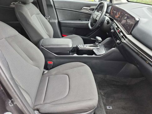Used 2026 Kia Sportage LX FWD image 16