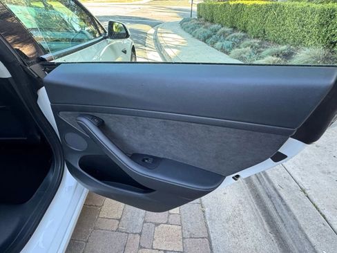 Used 2022 Tesla Model 3 Long Range image 18