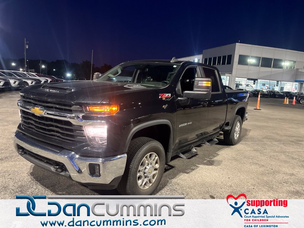 Used 2024 Chevrolet Silverado 2500 LT w/ Convenience Package AWD/4WD image 1