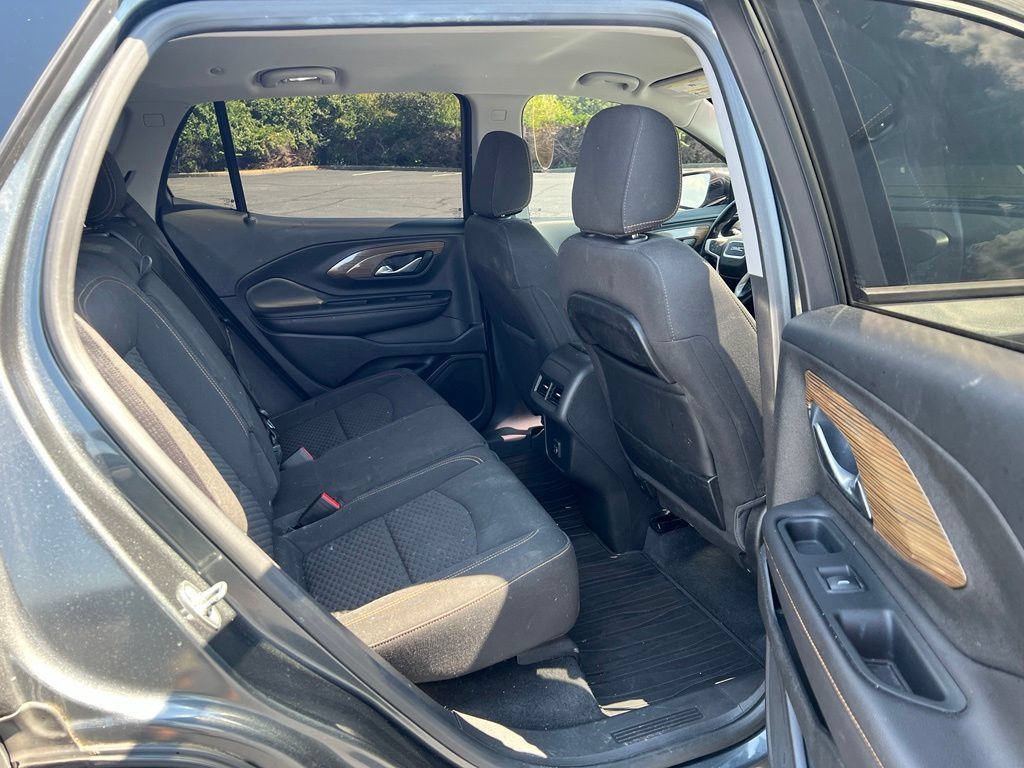 Used 2019 GMC Terrain SLE w/ Driver Convenience Package AWD/4WD image 11