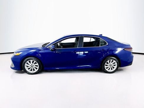 Used 2023 Toyota Camry LE image 8