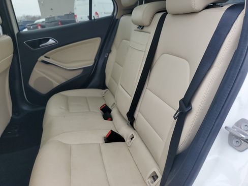 Used 2018 Mercedes-Benz GLA 250 4MATIC image 30