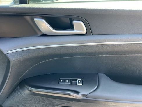 Certified 2025 Kia K5 LXS image 35
