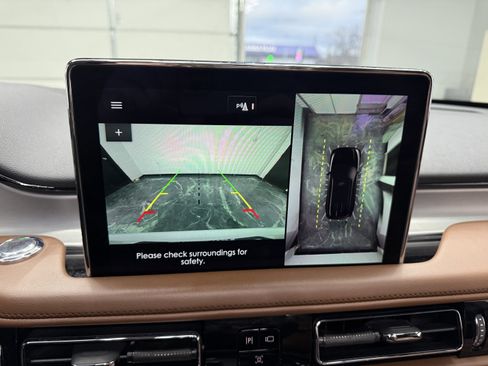 Used 2023 Lincoln Aviator Reserve w/ Jet Appearance Package image 20