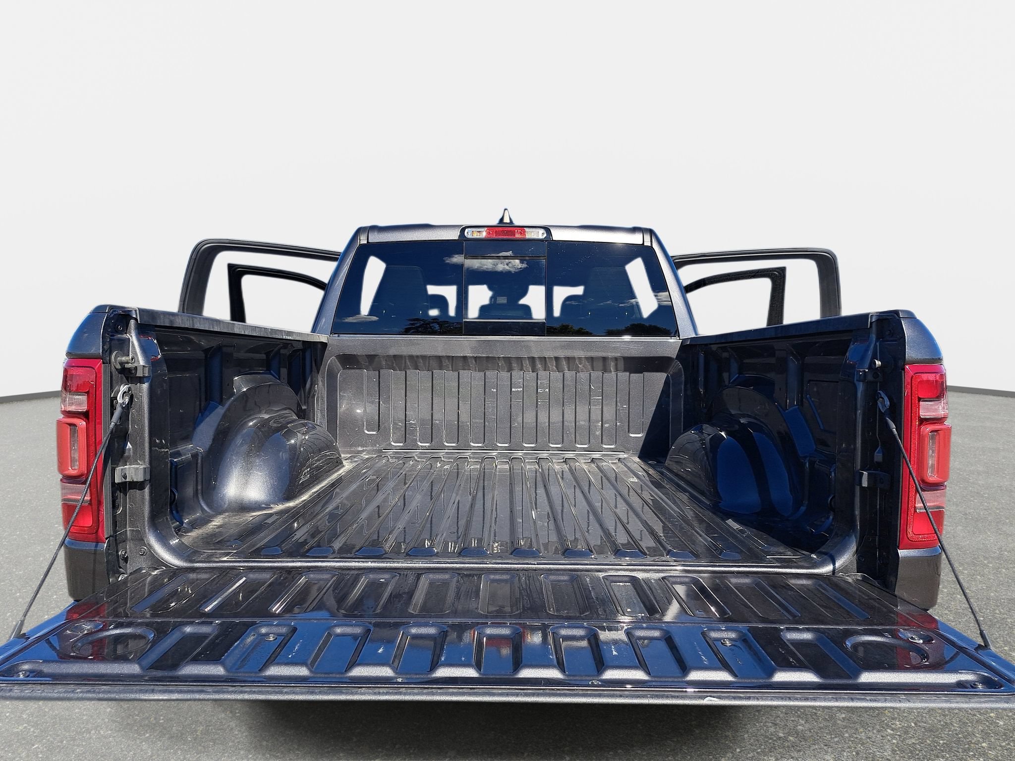 Certified 2024 RAM 1500 Laramie AWD/4WD image 13