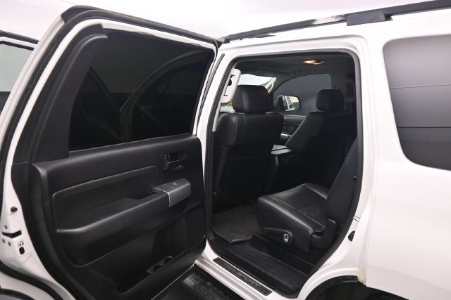 Used 2018 Toyota Sequoia TRD Sport AWD/4WD image 24