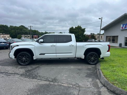 Used 2023 Toyota Tundra Platinum AWD/4WD image 3