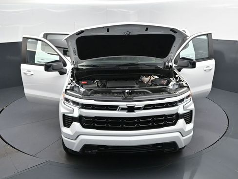 Used 2023 Chevrolet Silverado 1500 RST AWD/4WD image 46