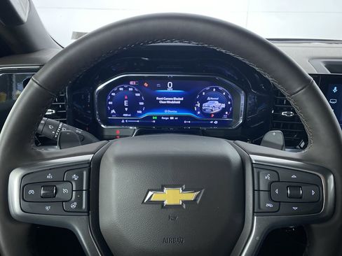 Certified 2025 Chevrolet Silverado 1500 LTZ image 3