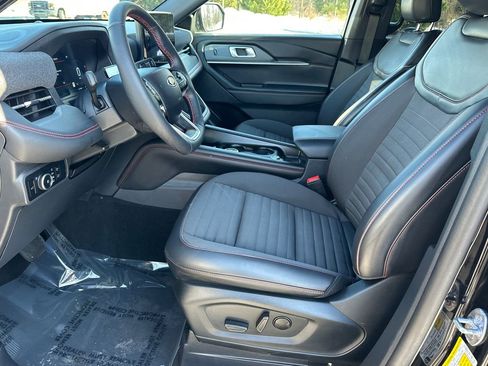 Used 2025 Ford Explorer ST-Line image 22