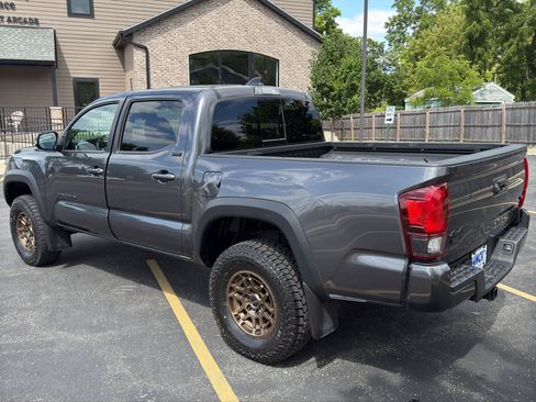 Used 2023 Toyota Tacoma 4x4 Double Cab w/ Trail Edition image 8