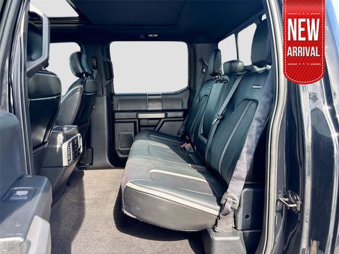 Used 2018 Ford F150 Platinum w/ Equipment Group 701A Luxury image 27