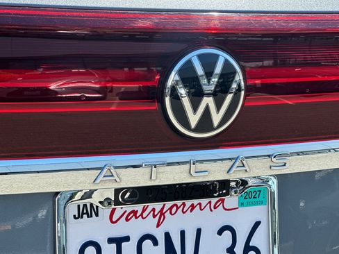 Used 2024 Volkswagen Atlas Cross Sport SE AWD/4WD image 21