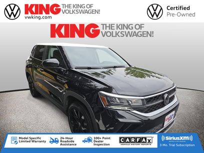 Certified 2023 Volkswagen Taos SE w/ Panoramic Sunroof Package