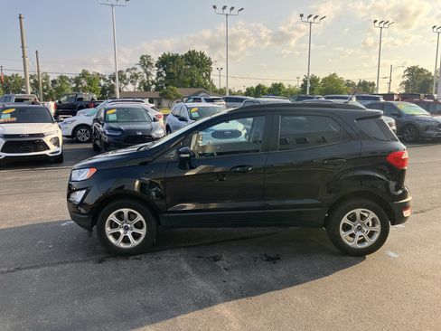 Used 2021 Ford EcoSport SE FWD image 4