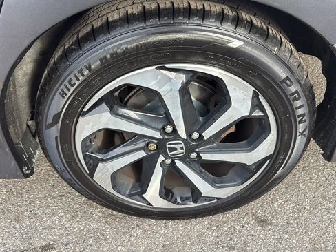 Used 2017 Honda Accord EX-L image 9