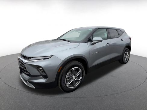 Used 2025 Chevrolet Blazer LT image 8