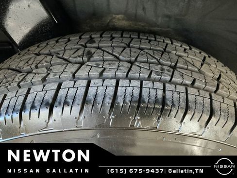 Used 2015 Nissan Rogue S FWD image 36