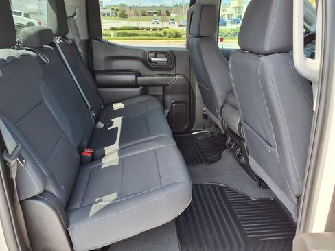 Used 2026 Chevrolet Silverado 1500 Custom w/ Turbomax Blackout Package RWD image 16