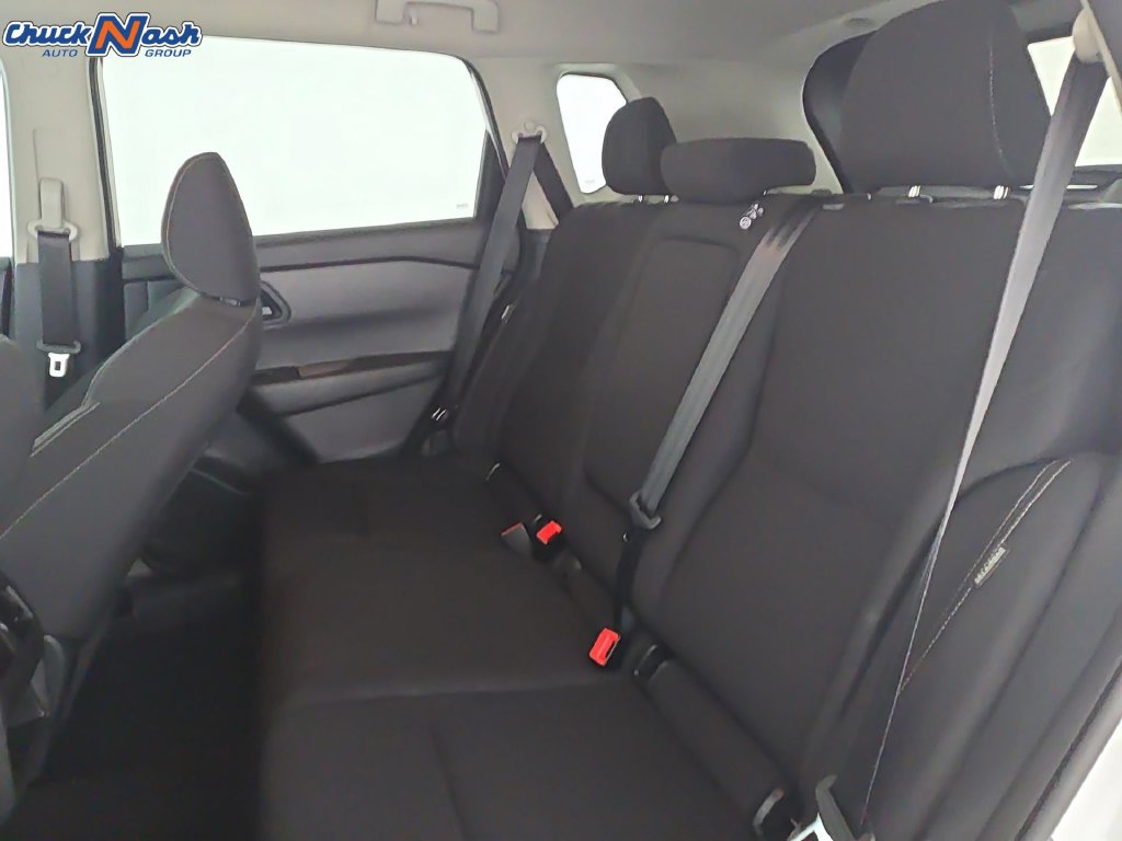 Used 2024 Nissan Rogue S FWD image 29