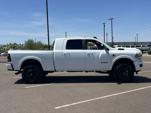Used 2022 RAM 2500 Laramie AWD/4WD image 6