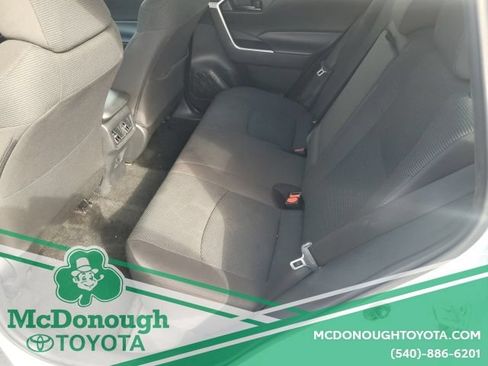 Used 2024 Toyota RAV4 LE AWD/4WD image 13