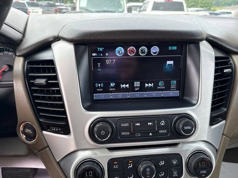 Used 2019 GMC Yukon SLT w/ HD Trailering Package AWD/4WD image 35