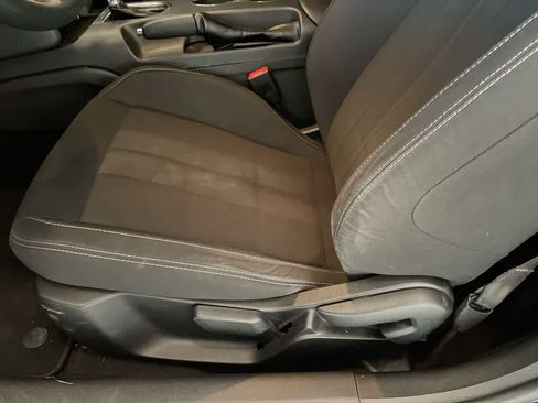 Used 2019 Ford Mustang Coupe image 12