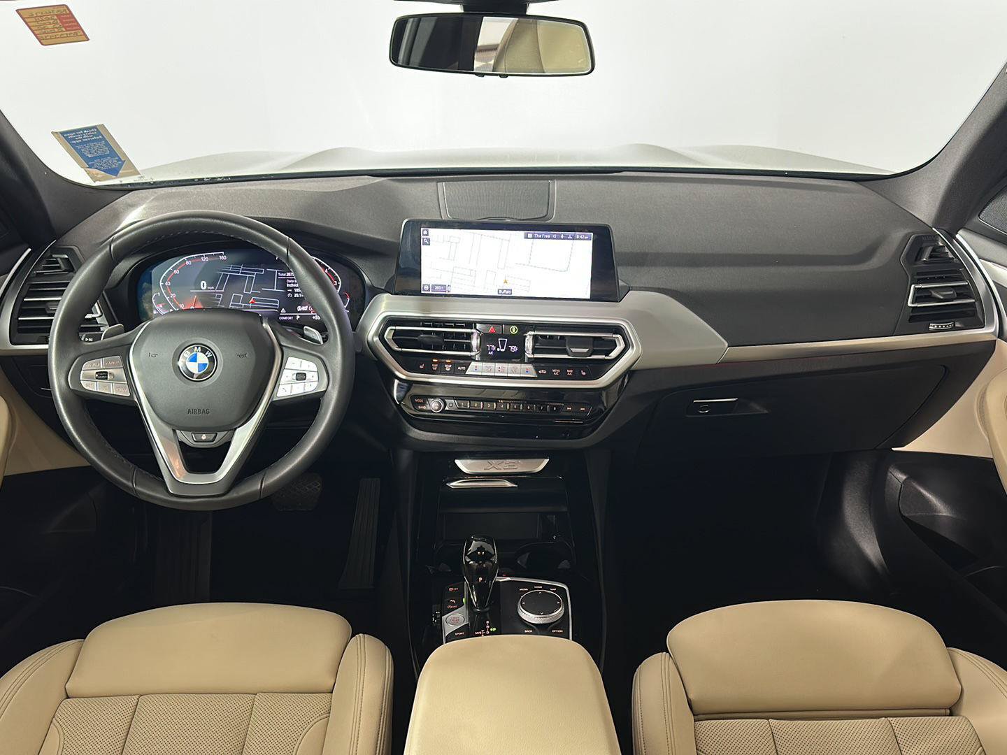 Used 2024 BMW X3 xDrive30i AWD/4WD image 2