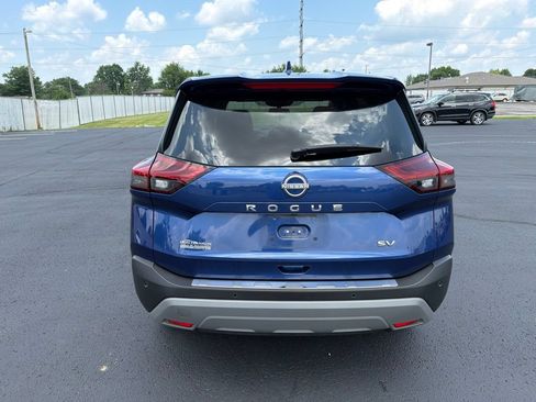 Used 2023 Nissan Rogue SV FWD image 6