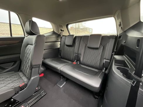 New 2026 Volkswagen Atlas SEL Premium R-Line image 14