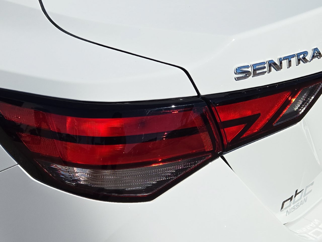 Used 2025 Nissan Sentra SV w/ All-Weather Package FWD image 33