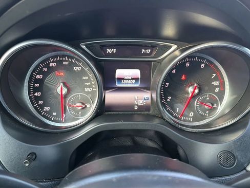 Used 2018 Mercedes-Benz GLA 250 image 16