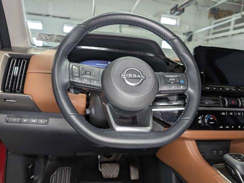 Used 2023 Nissan Pathfinder Platinum AWD/4WD image 38