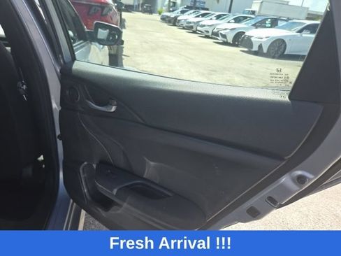 Used 2019 Honda Civic EX image 12