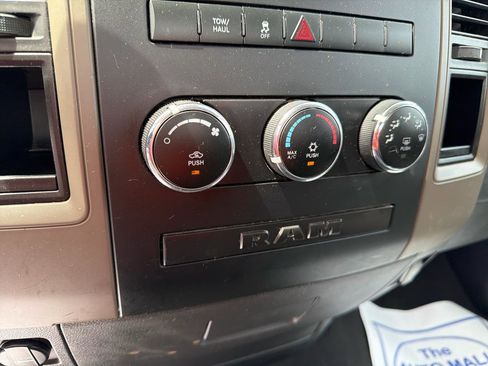 Used 2012 RAM 1500 Express RWD image 22