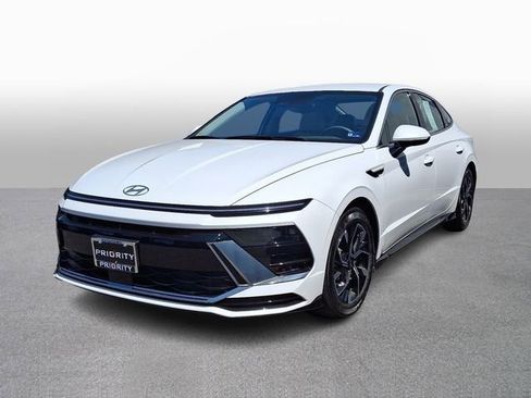 Used 2025 Hyundai Sonata SEL FWD image 1