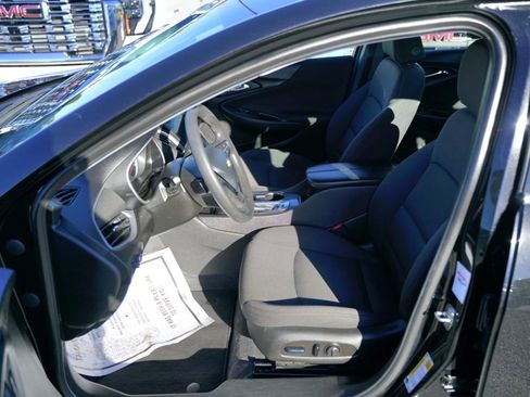 Used 2023 Chevrolet Malibu LT image 19