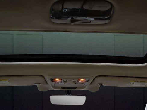 Used 2017 Subaru Outback 2.5i Limited image 24