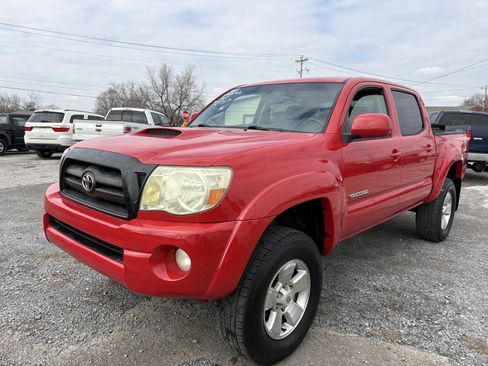 Used 2007 Toyota Tacoma PreRunner image 3
