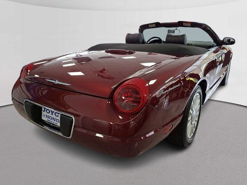 Used 2004 Ford Thunderbird image 10