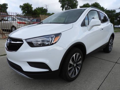 Used 2021 Buick Encore Preferred AWD/4WD image 5