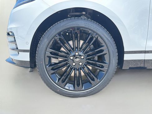 New 2026 Land Rover Range Rover Velar Belgravia AWD/4WD image 41
