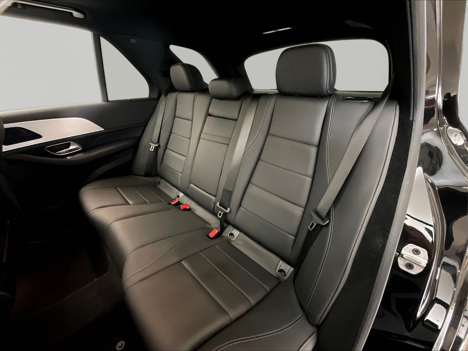 Certified 2025 Mercedes-Benz GLE 450 4MATIC w/ AMG Line Exterior image 22