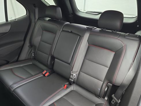 Used 2022 Chevrolet Equinox RS w/ RS Leather Package image 14