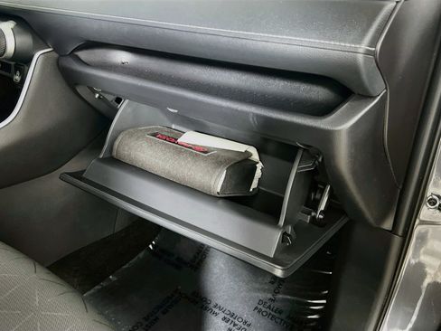 Used 2024 Toyota RAV4 XLE w/ Convenience Package FWD image 35