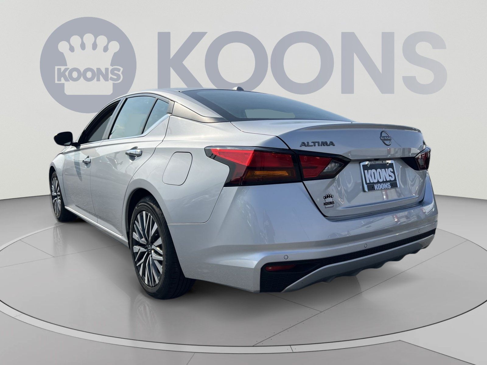 Used 2024 Nissan Altima 2.5 SV FWD image 4