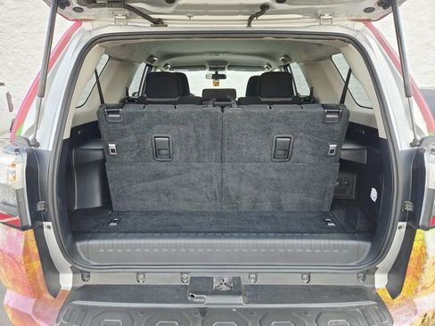 Used 2015 Toyota 4Runner SR5 image 15