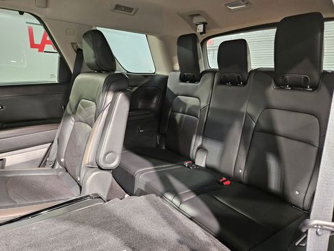 Used 2022 Nissan Pathfinder Platinum w/ Lighting Package (N93) image 38