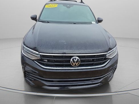 Used 2022 Volkswagen Tiguan SE R-Line image 5